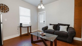 New Adorable Unit Near Ft Sam Base and The Pearl , Downtown